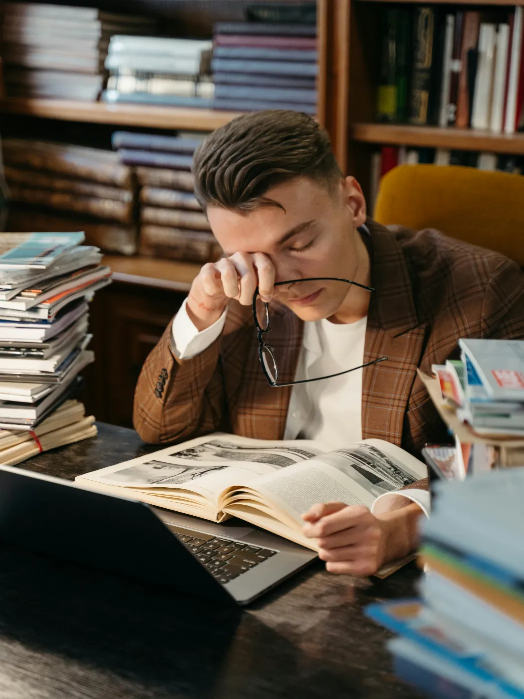 Exam Preparation Courses at MCQ's Portal - General Knowledge, Mathematics, and Science